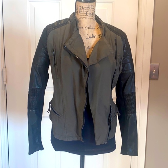Blank NYC mixed media biker jacket size small - Picture 1 of 6
